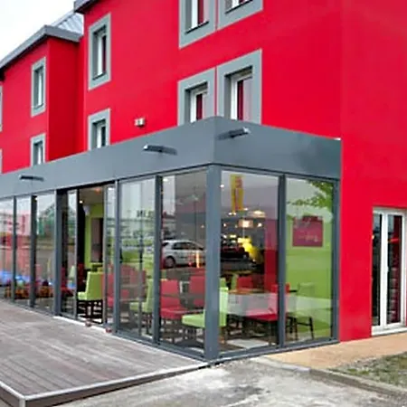 ホテル Enzo Mulhouse Sud Le Bas 2*